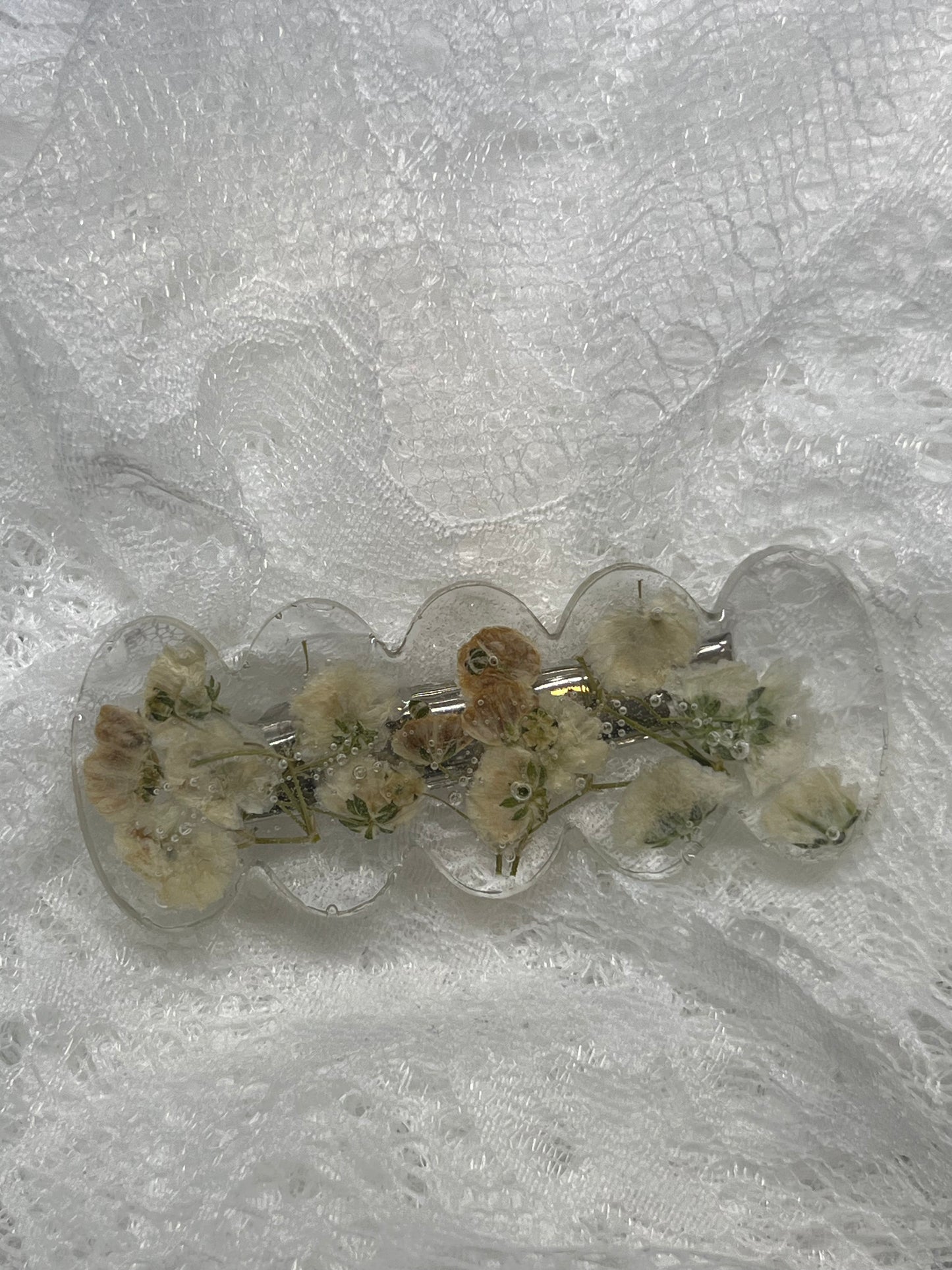 Baby’s breath hair clip
