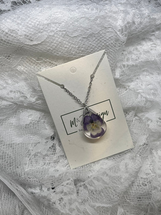 Viola necklace