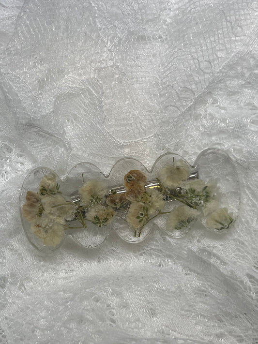 Baby’s breath hair clip